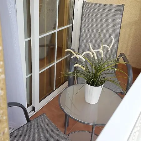 Toronjil Apartament *